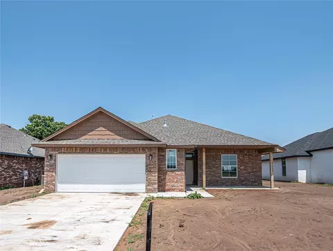 4716 Sandhill Dr, Enid, OK 73703