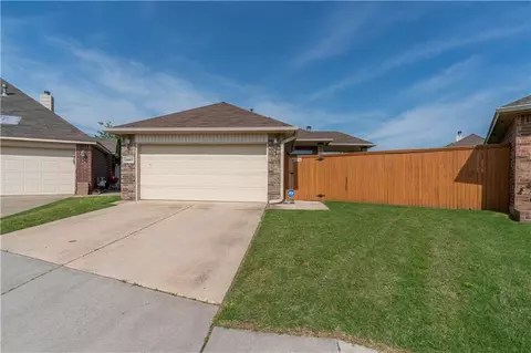 1440 SW 25th Cir, Moore, OK 73170