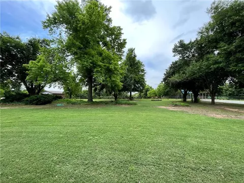 804 Pecan St, Tuttle, OK 73089 photo 8