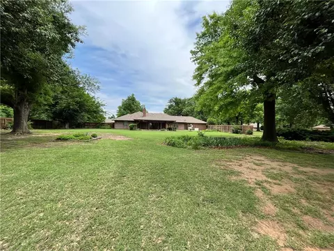 804 Pecan St, Tuttle, OK 73089 photo 14