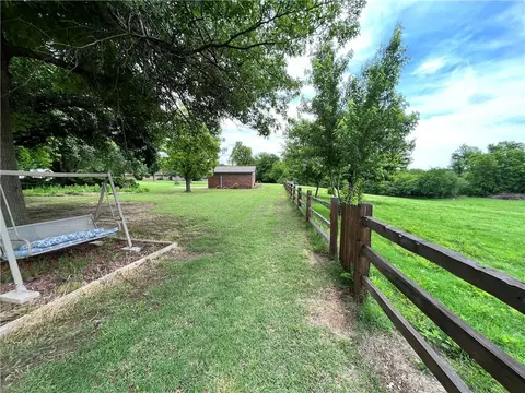804 Pecan St, Tuttle, OK 73089 photo 16