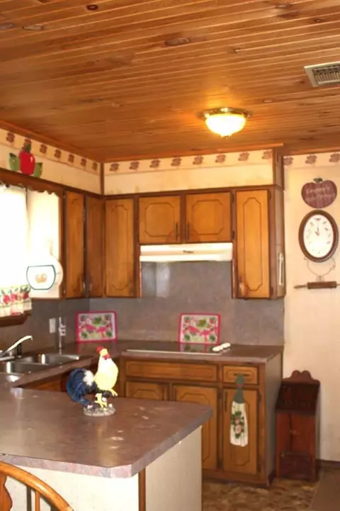 236 Spirea, Broken Bow, OK 74728 photo 10