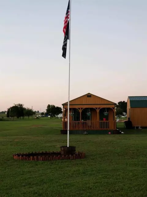 333034 Buckskin Ct, Mcloud, OK 74851