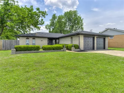 2316 SW 82nd St, Oklahoma City, OK 73159