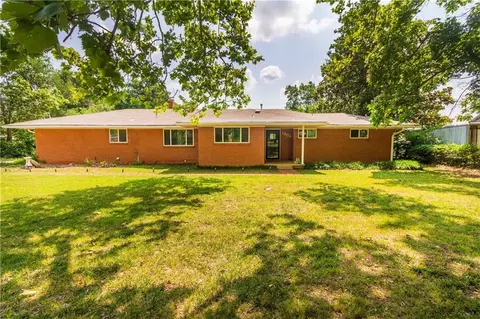 1804 N Draper Ave, Choctaw, OK 73020