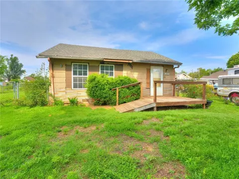 6909 S Morava Ave, Oklahoma City, OK 73169