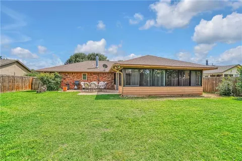 305 Pintail Cir, Altus, OK 73521 photo 32