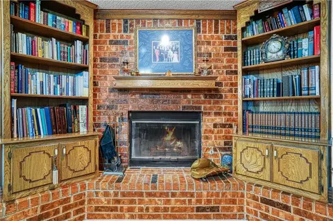 305 Pintail Cir, Altus, OK 73521 photo 9