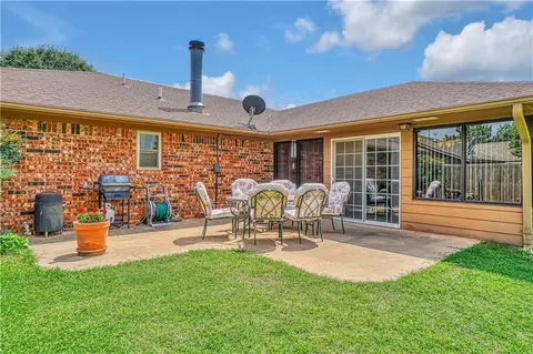 305 Pintail Cir, Altus, OK 73521 photo 31
