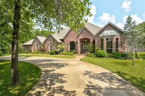 7701 Tangle Vine Dr, Edmond, OK 73034