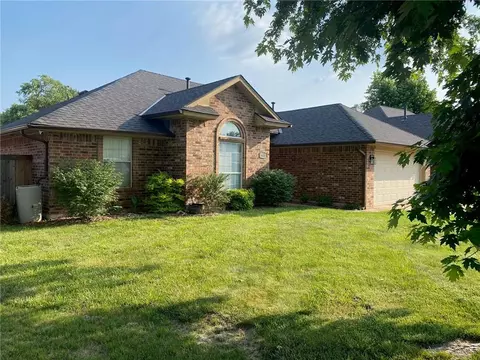 1621 George St, Edmond, OK 73003