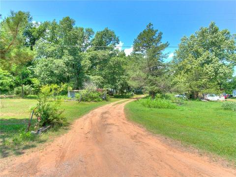 13812 Walker Rd, Mcloud, OK 74851 photo 1