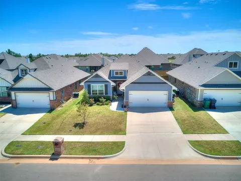 9036 NW 119th St, Yukon, OK 73099