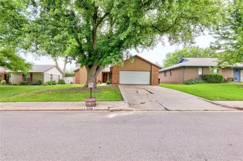 4621 Forest Hills Dr, Noble, OK 73068