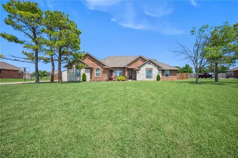 3012 Westlake Rd, Moore, OK 73165 photo 2