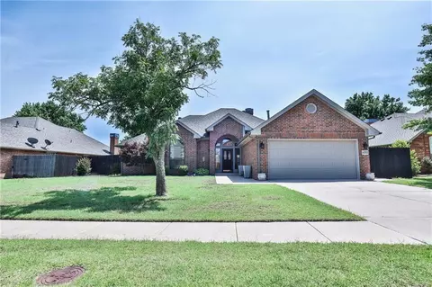 4012 Hatterly Ln, Norman, OK 73072