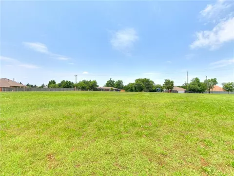 S Eastern Avenue, Moore, OK 73069 photo 12