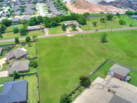 S Eastern Avenue, Moore, OK 73069 photo 3