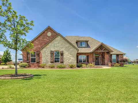 519 Harold Dr #NE, Piedmont, OK 73078