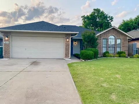 3209 Duvall Dr, Norman, OK 73072