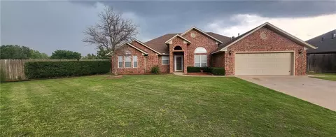 817 Jamestown Dr, Altus, OK 73521 photo 2