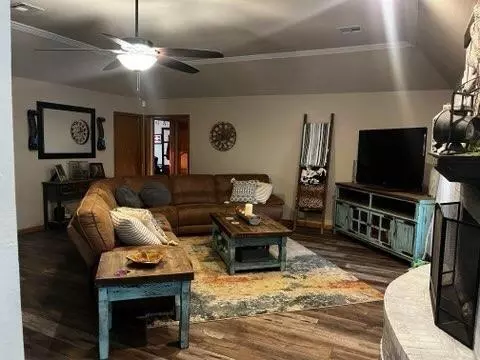 817 Jamestown Dr, Altus, OK 73521 photo 9