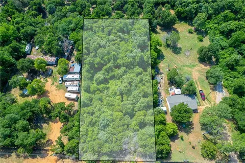 55 Clear St, Moore, OK 73165
