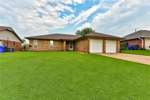 608 Smalley Dr, Norman, OK 73071