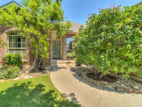 517 SW 159th St, Oklahoma City, OK 73170