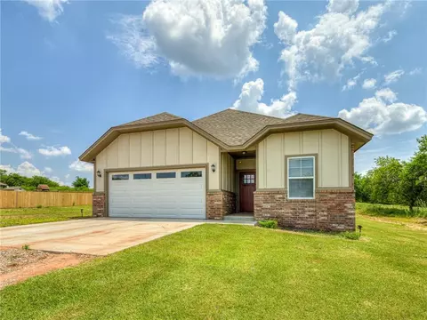 2380 N Manning Rd, El Reno, OK 73036