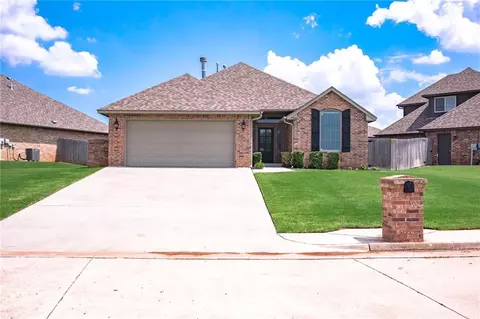 7106 N Cherokee Xing, Warr Acres, OK 73132