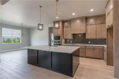 1043 Colonial Ave, Tuttle, OK 73089 photo 8