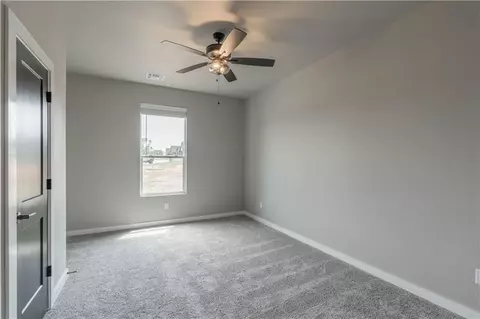 1043 Colonial Ave, Tuttle, OK 73089 photo 18