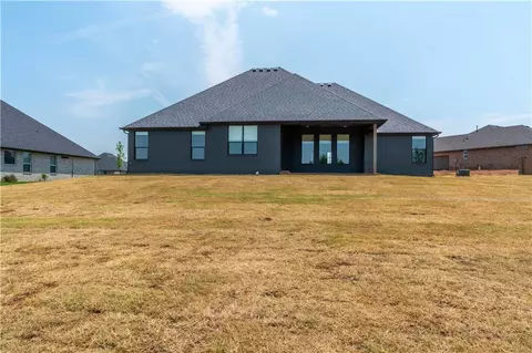 1043 Colonial Ave, Tuttle, OK 73089 photo 27