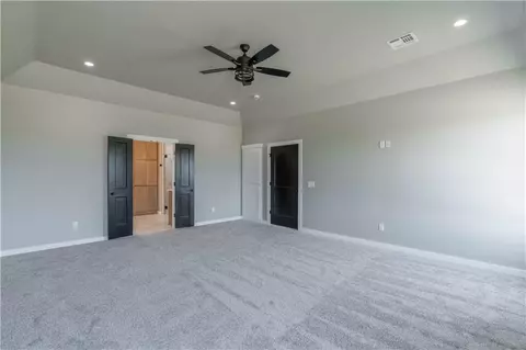 1043 Colonial Ave, Tuttle, OK 73089 photo 13