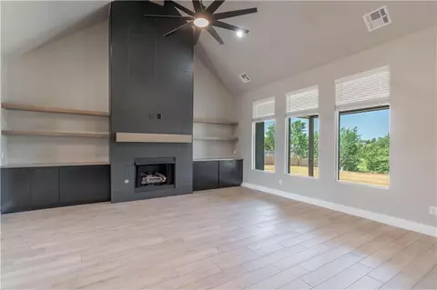 1043 Colonial Ave, Tuttle, OK 73089 photo 7