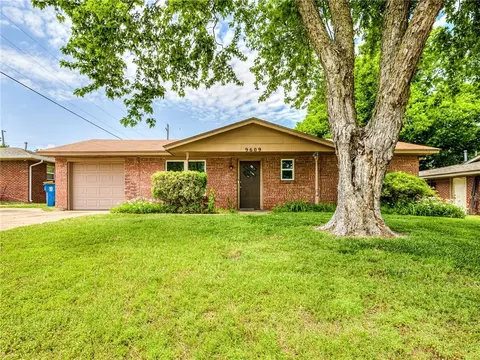 9609 Sonata Ct, Midwest City, OK 73130
