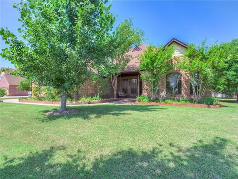 21083 Highlander Ridge Dr, Edmond, OK 73012
