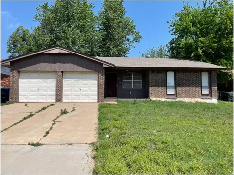 213 W Shadywood St, Midwest City, OK 73110