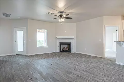 1215 Alpine Ct, Kingfisher, OK 73750