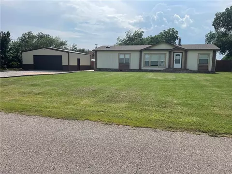 423 N Granite Ave, Granite, OK 73547