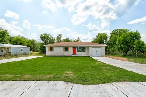 1373 Tim Holt Dr, Harrah, OK 73045