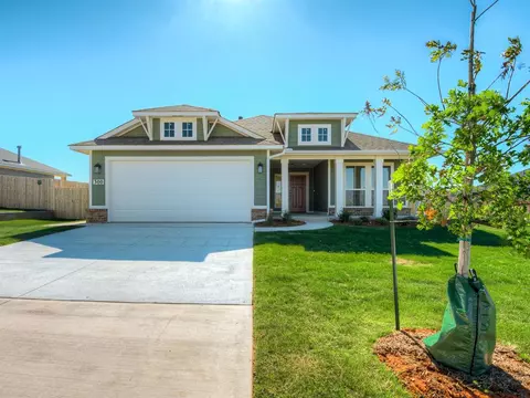300 Isabella Dr, Blanchard, OK 73010