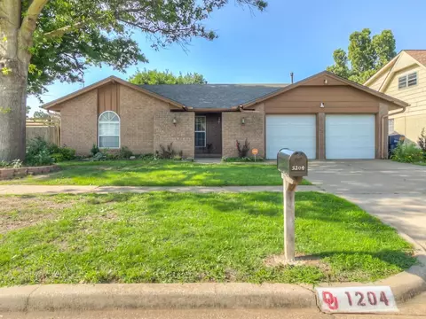 1204 SW 92nd St, Oklahoma City, OK 73139