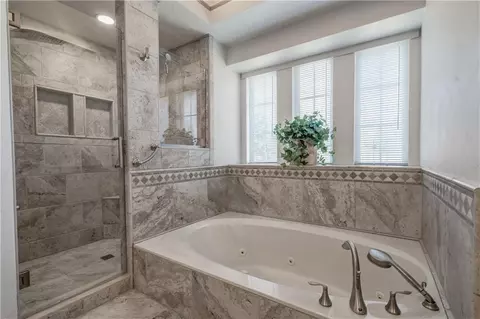 12504 Rivendell Dr, Oklahoma City, OK 73170