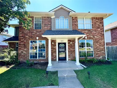 2812 Eaton Dr, Norman, OK 73072