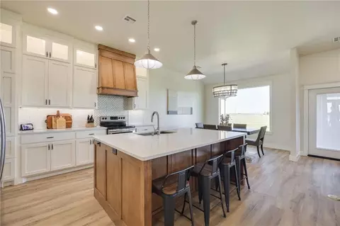 1411 Abraham Dr, Tuttle, OK 73089