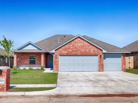 4521 Adobe Ct, Yukon, OK 73099