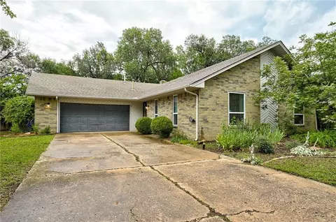 2307 Louise Ln, Norman, OK 73071