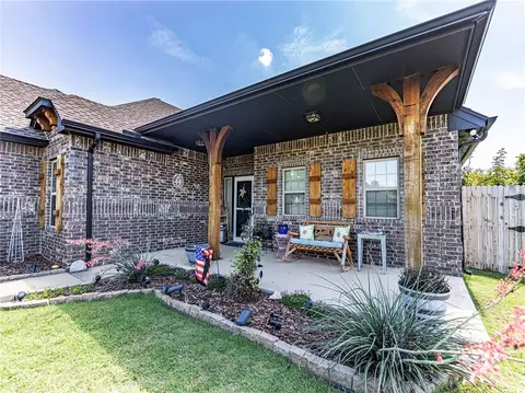 282 Mounds Rd, Harrah, OK 73045 photo 2